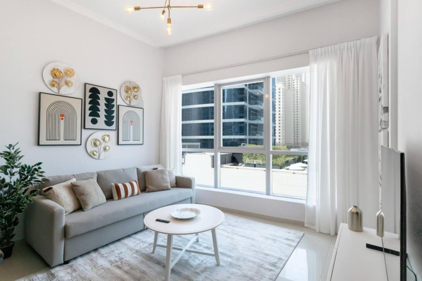 Luxurious 1 Bedroom Apartment In The Dubai Marina! Exterior foto