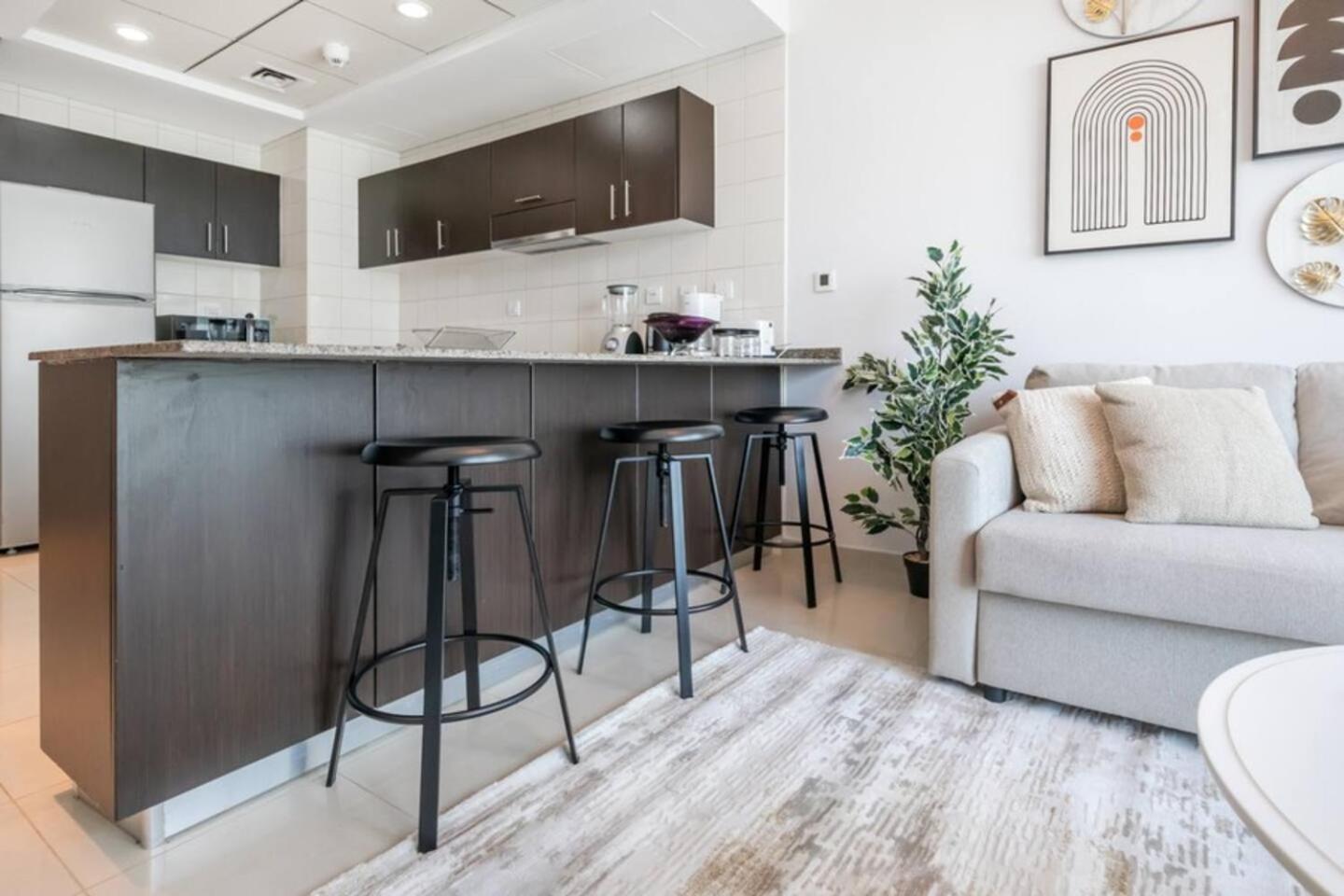 Luxurious 1 Bedroom Apartment In The Dubai Marina! Exterior foto